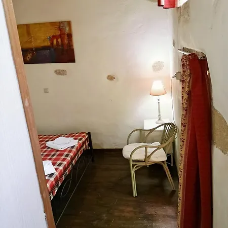 Iliotropio Art Pensión 4*