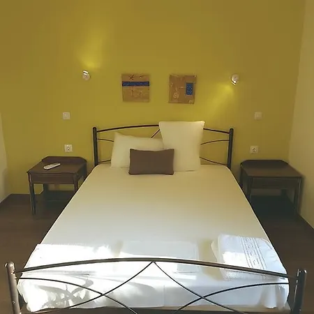 Pensión Iliotropio Art 4*