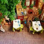 Iliotropio Art خانيا